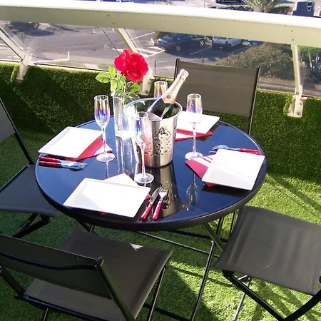 Naturiste Cap D'agde Heliopolis E 100 アグド